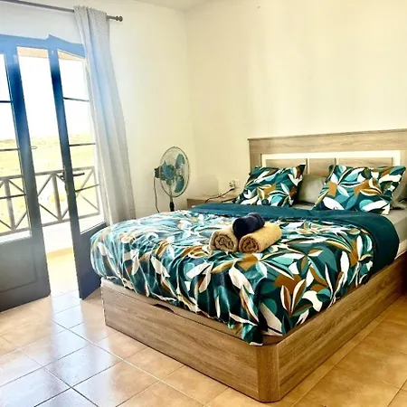 Casa Kari Amapola Nyaraló *